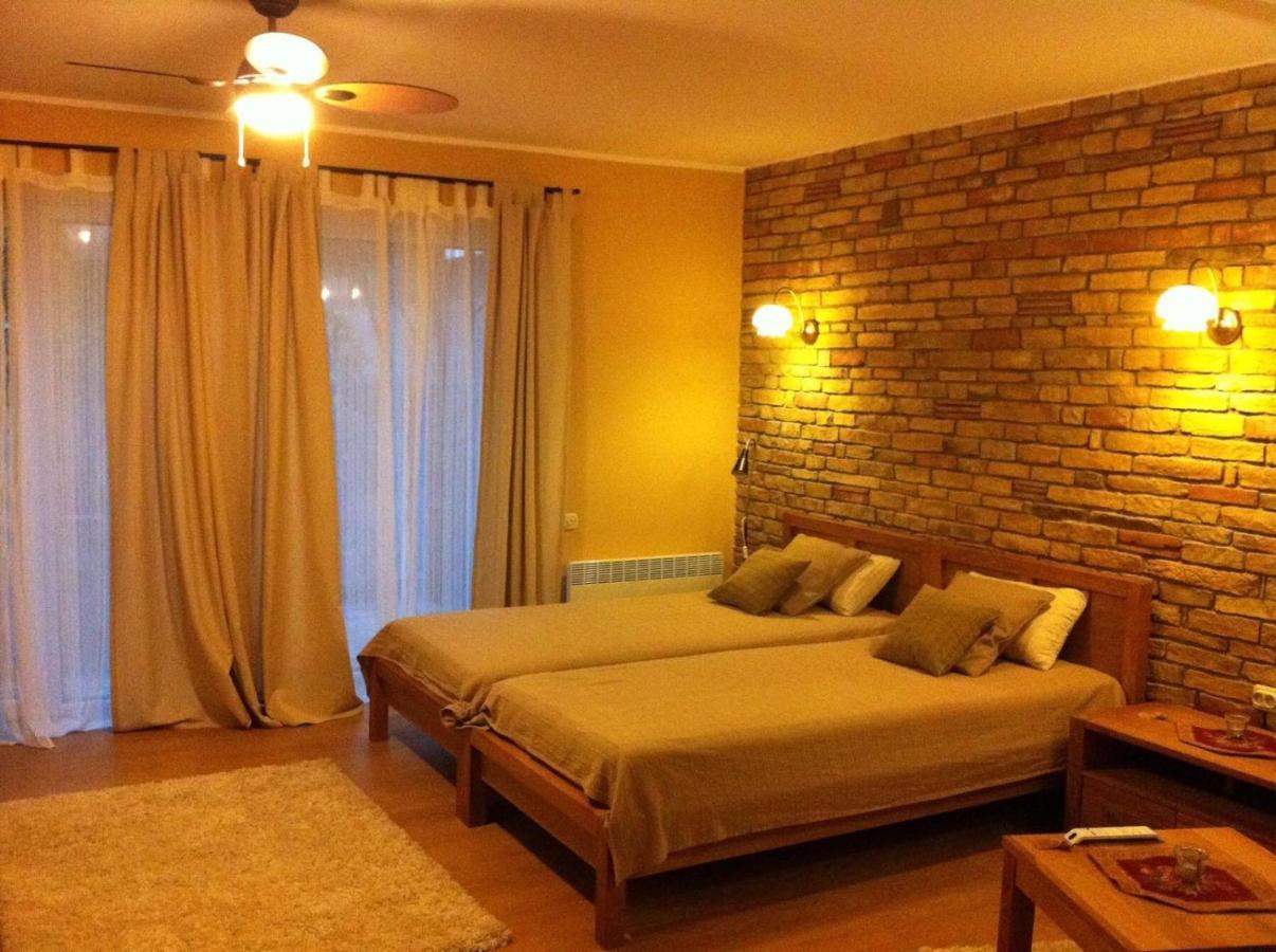 Vnvp Amber Apartman Stip Kültér fotó