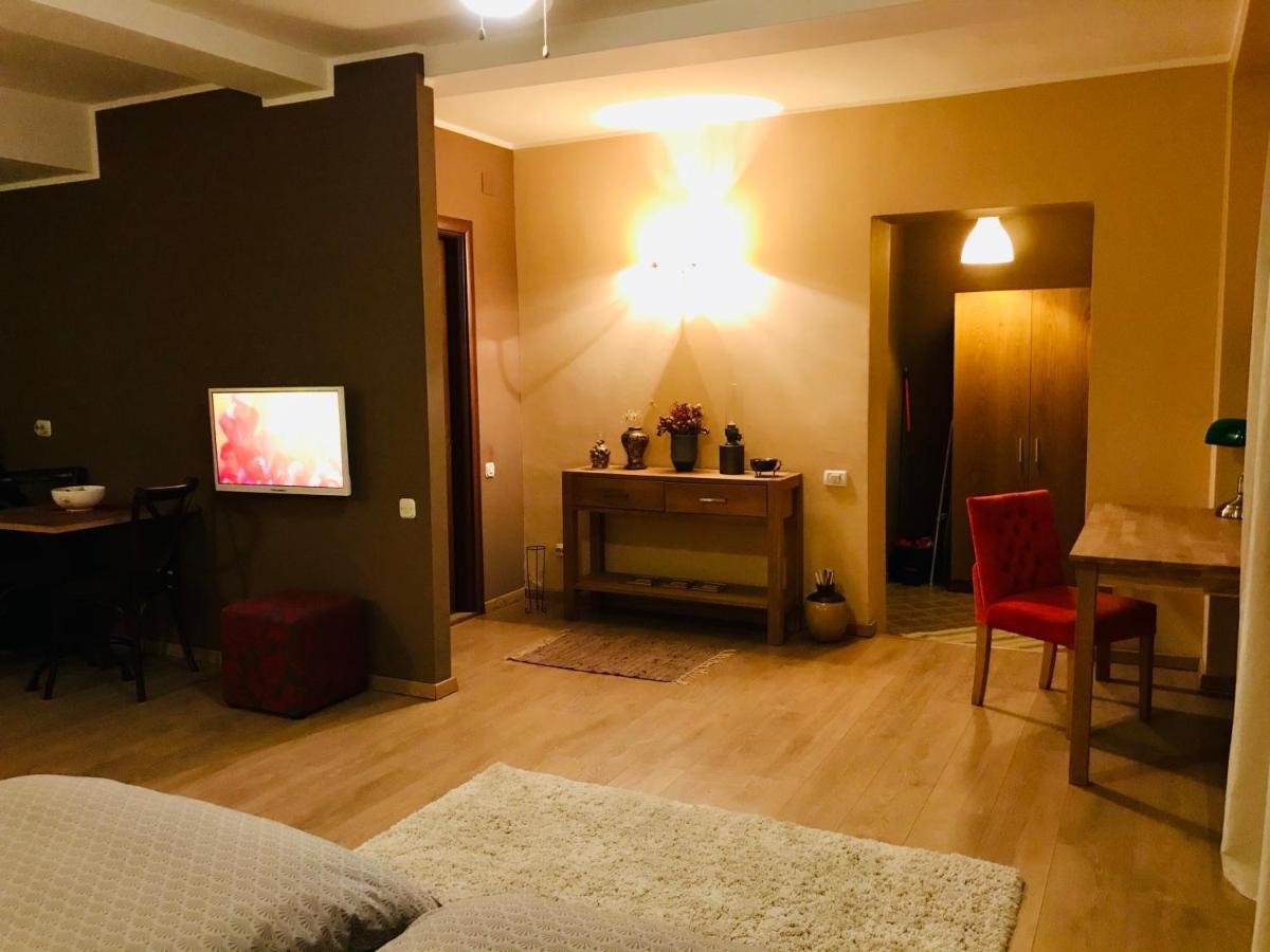 Vnvp Amber Apartman Stip Kültér fotó